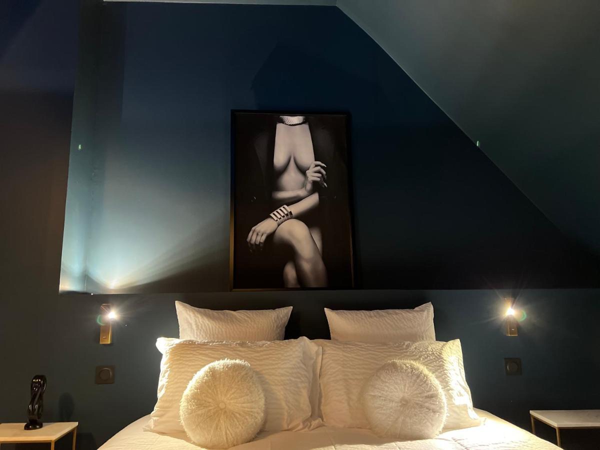 La Suite Isahora. Les Locations Isahora C'Est Aussi Plusieurs Appart' De Standing A 2 Pas Du Chateau D'Eu, Des Falaises Du Treport, De Mers Les Bains Et Aux Portes De La Baie De Somme ウー  エクステリア 写真