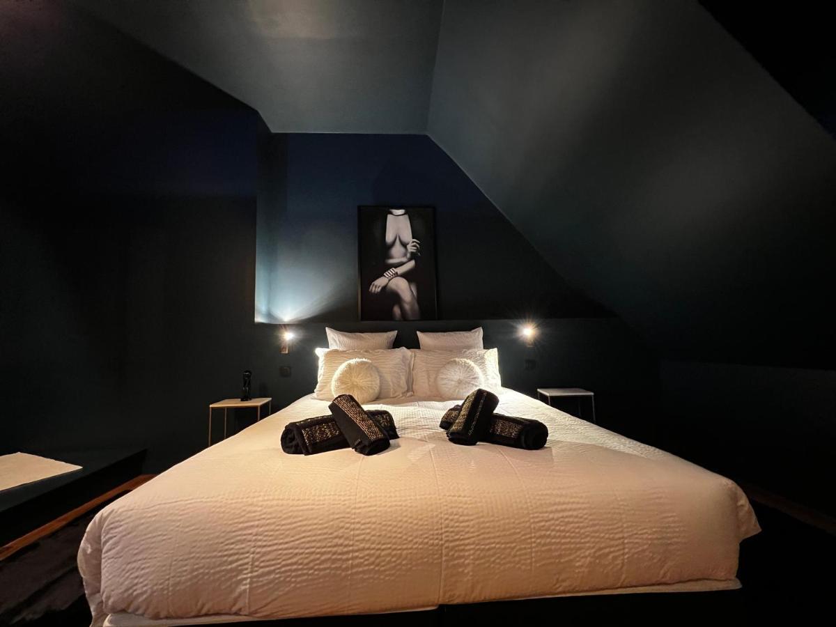 La Suite Isahora. Les Locations Isahora C'Est Aussi Plusieurs Appart' De Standing A 2 Pas Du Chateau D'Eu, Des Falaises Du Treport, De Mers Les Bains Et Aux Portes De La Baie De Somme ウー  エクステリア 写真